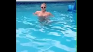 Public Pool Blowjob&excl;&excl;&excl;