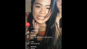 Indonesian Teenage Girls Dancing Showing Tits