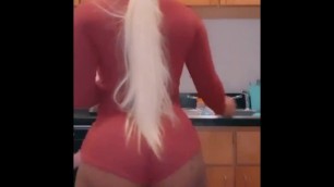 Sexy Big Booty Ebony Twerking