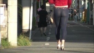 tv tights walk public